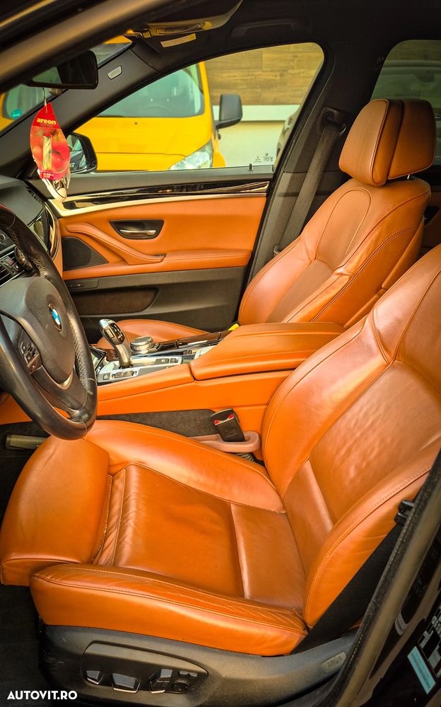 BMW Seria 5 520d Aut. Luxury Line - 6
