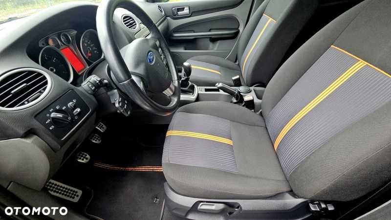 Ford Focus 1.6 16V Black Magic - 20
