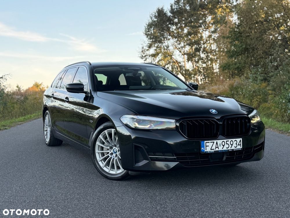 BMW Seria 5 530e Luxury Line sport - 17