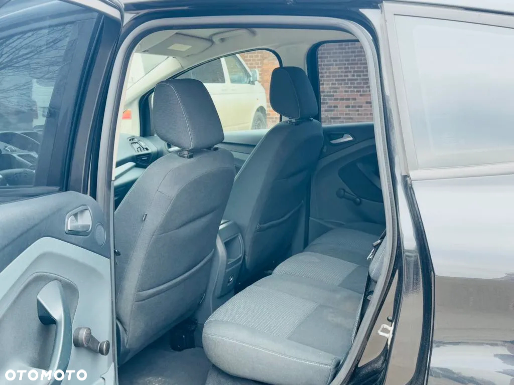 Ford C-MAX - 21