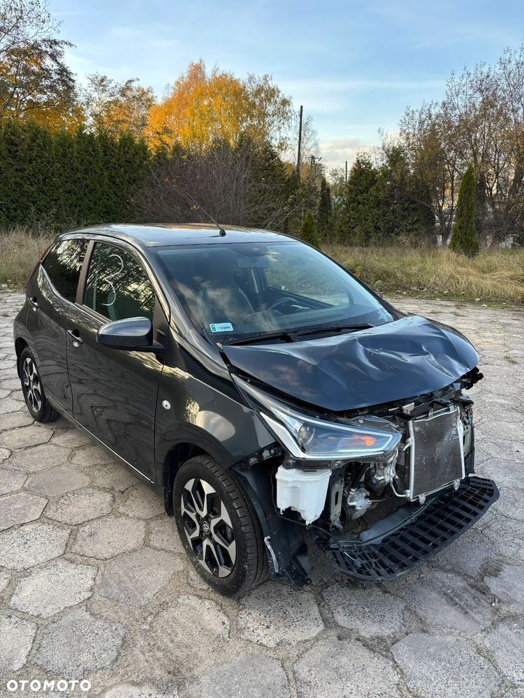 Toyota Aygo 1.0 VVT-i Color Edition - 1