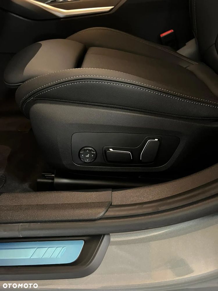 BMW Seria 3 - 23