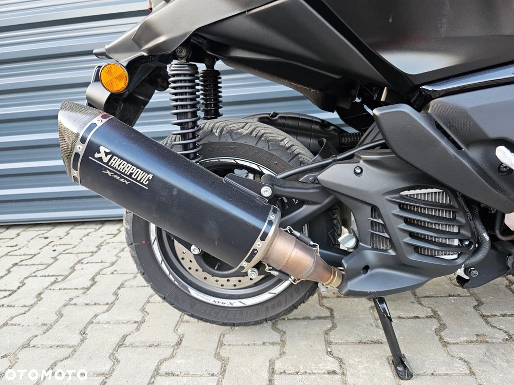 Yamaha X-max - 13
