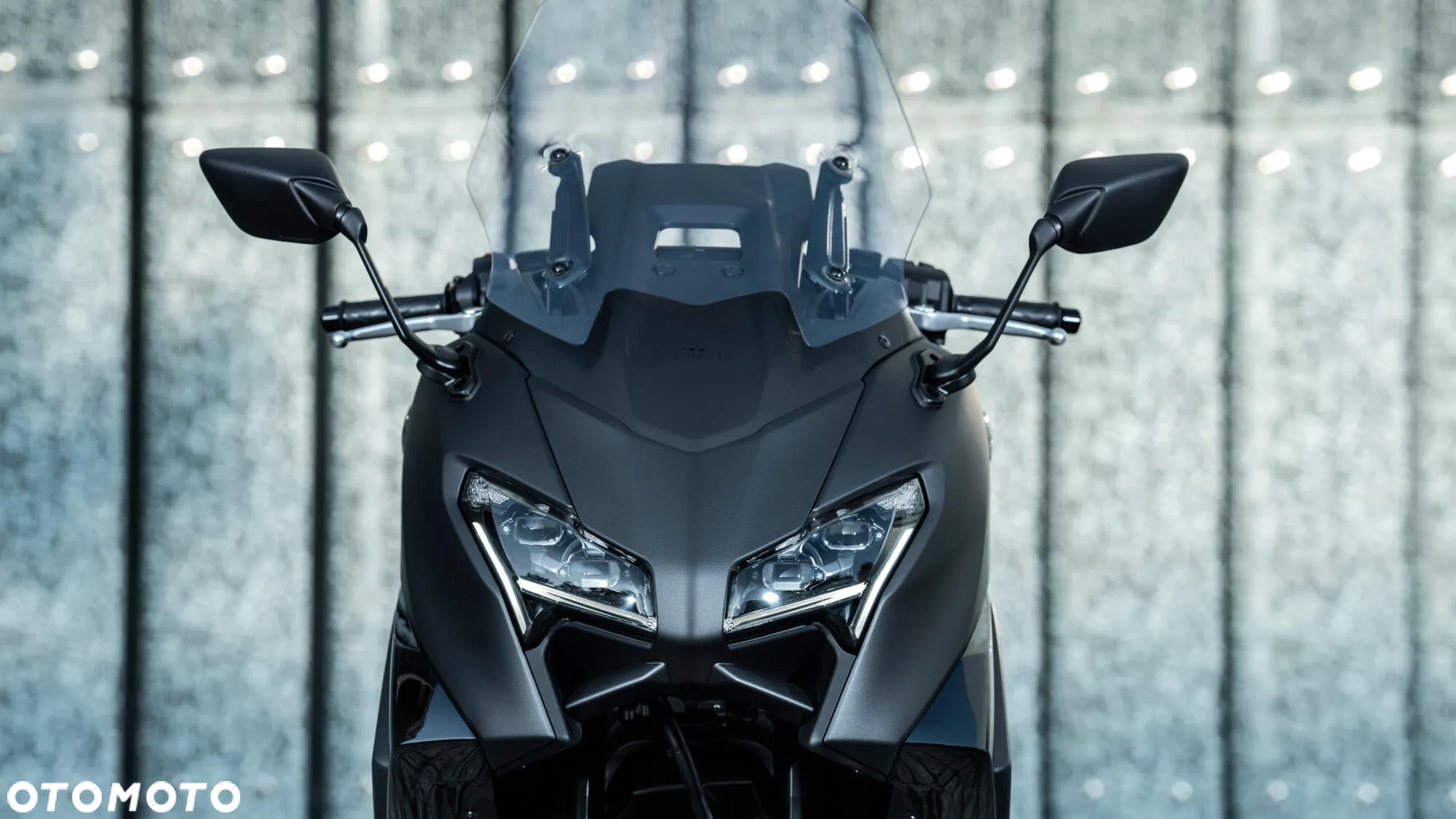 Yamaha Tmax - 6
