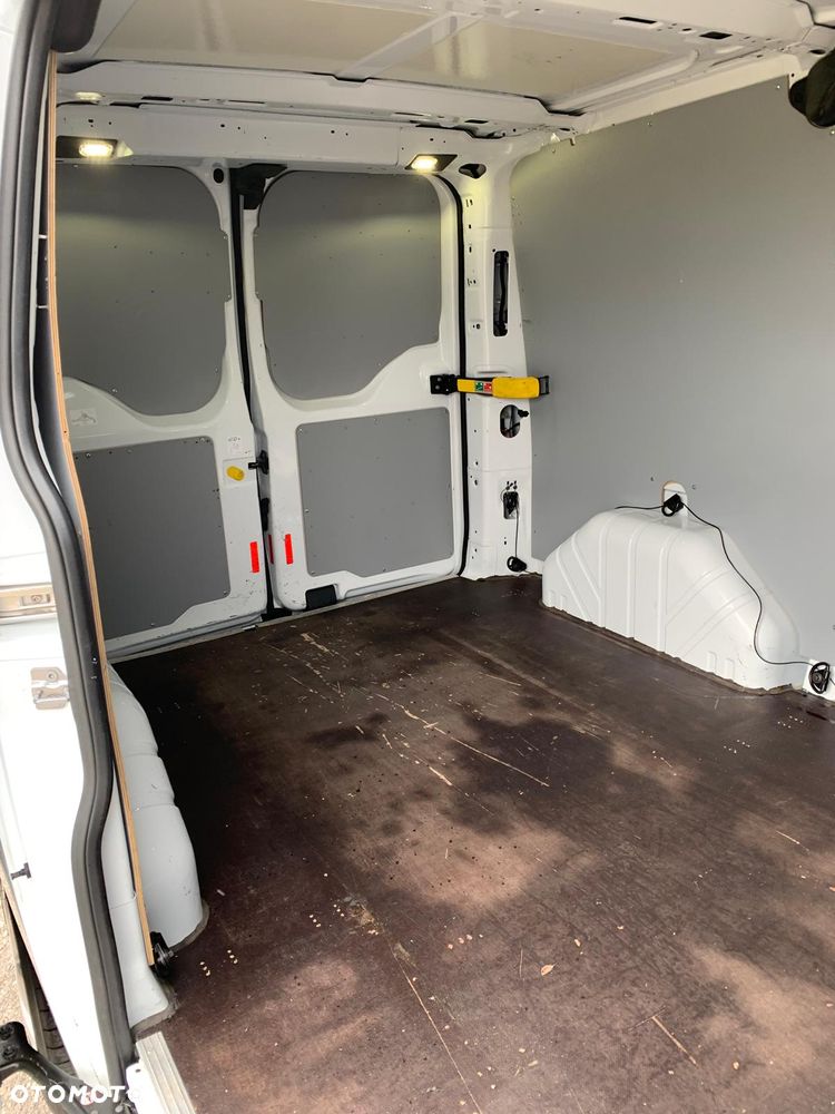 Ford Transit Custom - 14