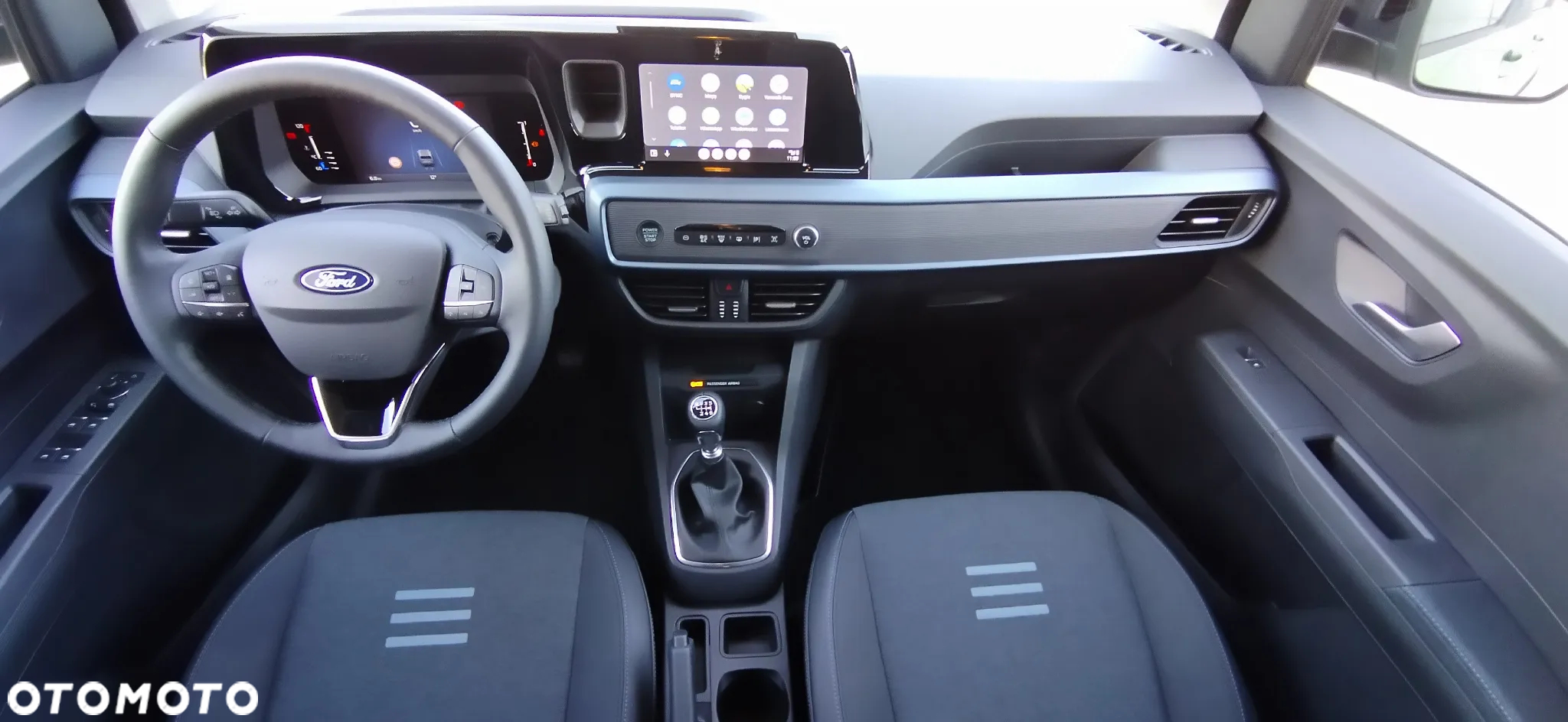Ford Tourneo Courier - 10