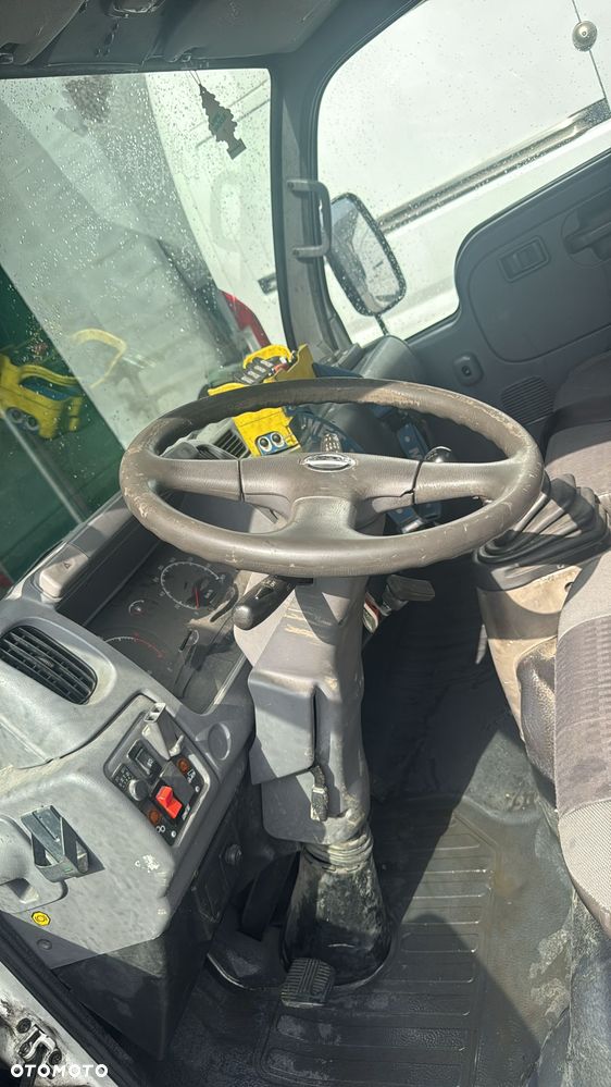 Nissan Cabstar 35.13 Skrzynia 4.20 M + HDS 1.8 Tony ! Zwyżka 10.2 Metra ! Pilot ! Super Stan  * - 12