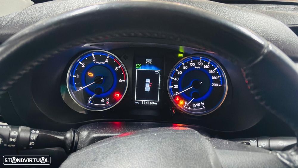 Toyota Hilux 2.4 D-4D 2WD CD Tracker - 15