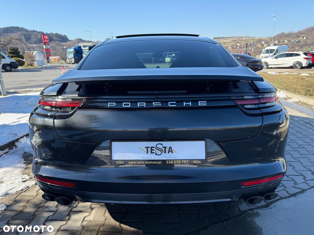 Porsche Panamera - 6