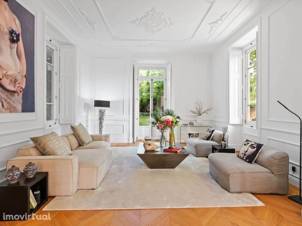 Moradia T4 para venda em Sintra com jardim estacionamento e vistas ... - Grande imagem: 2/60