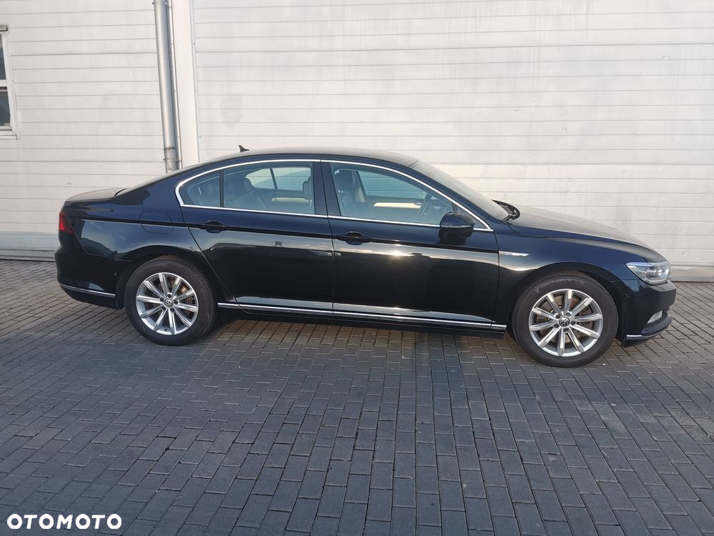 Volkswagen Passat 2.0 TDI Bi-Turbo BMT 4Mot Highline DSG - 4