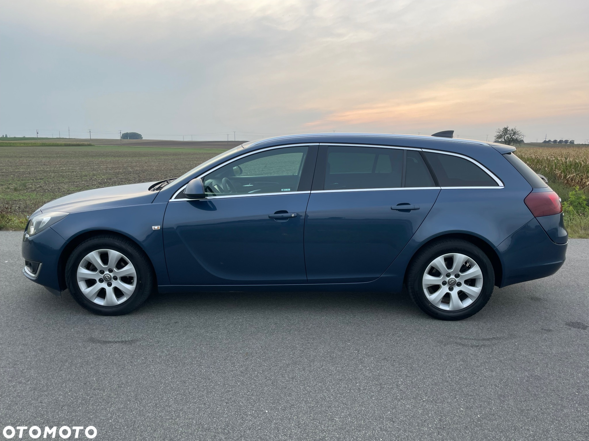 Opel Insignia 1.4 Turbo Sports Tourer ecoFLEXStart/Stop Business Innovation - 11