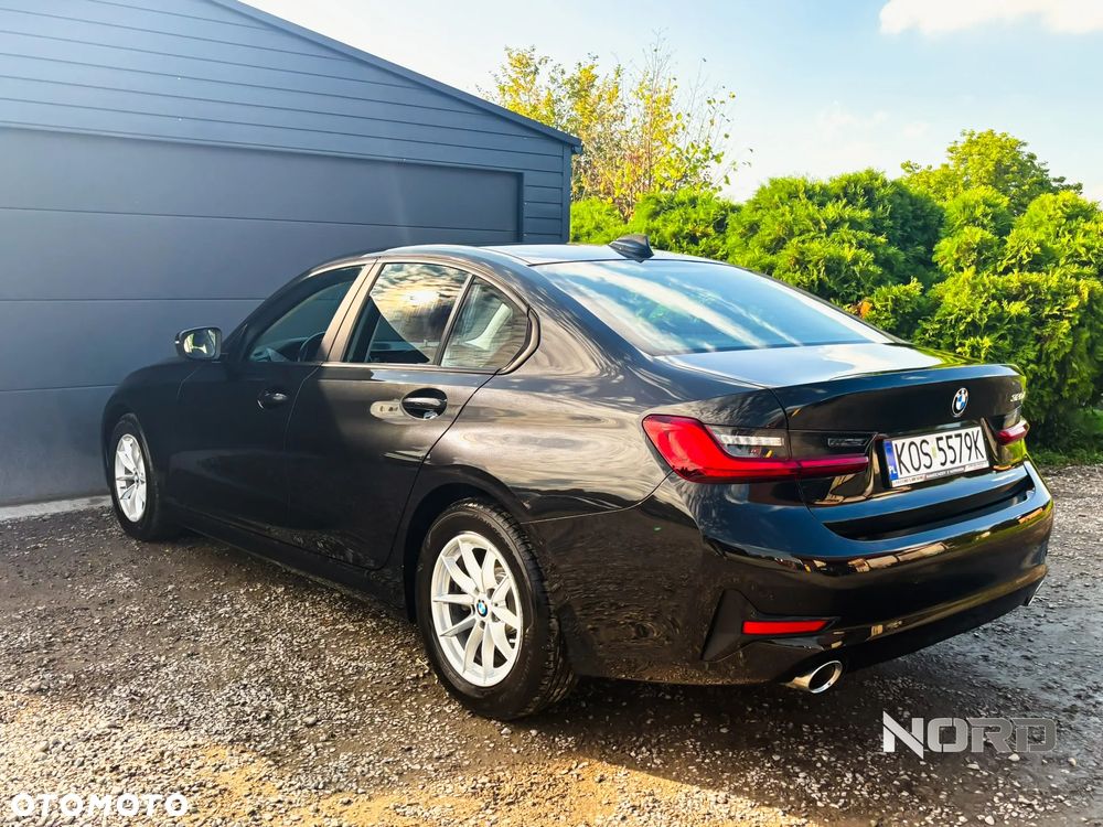 BMW Seria 3 320d mHEV - 7