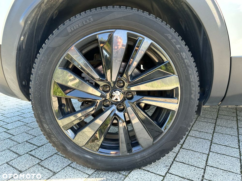 Peugeot 3008 1.2 PureTech GT Pack S&S EAT8 - 25