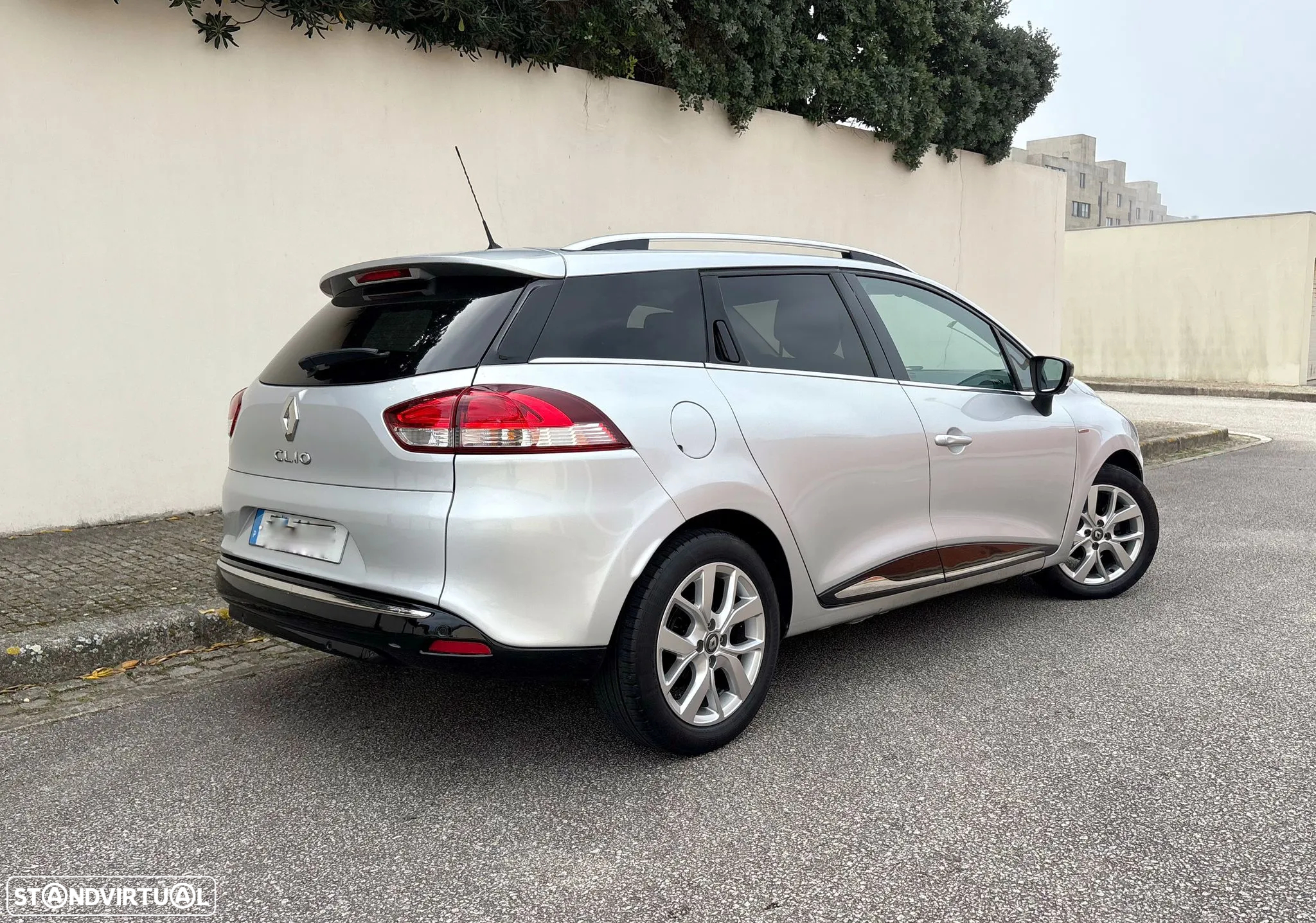 Renault Clio Sport Tourer 0.9 TCe Limited Edition - 4