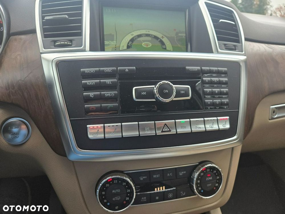 Mercedes-Benz ML 350 BlueTec 4-Matic - 22