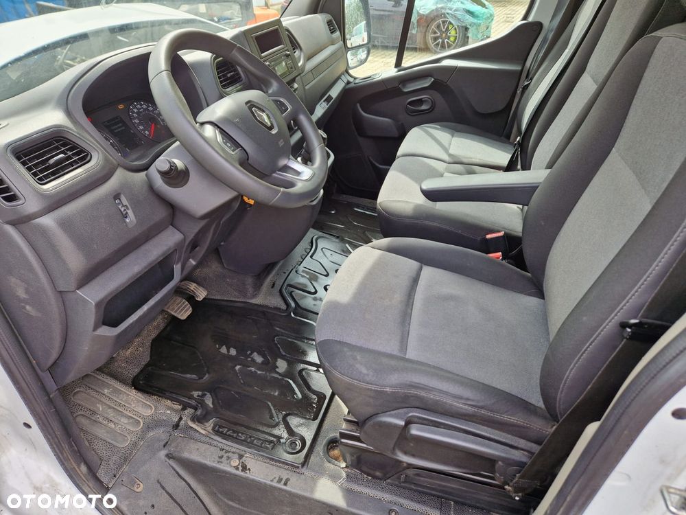 Renault Master - 15