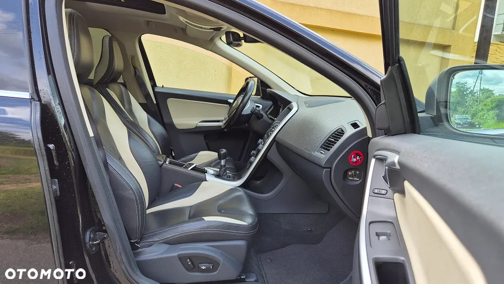 Volvo XC 60 D4 RDesign - 7