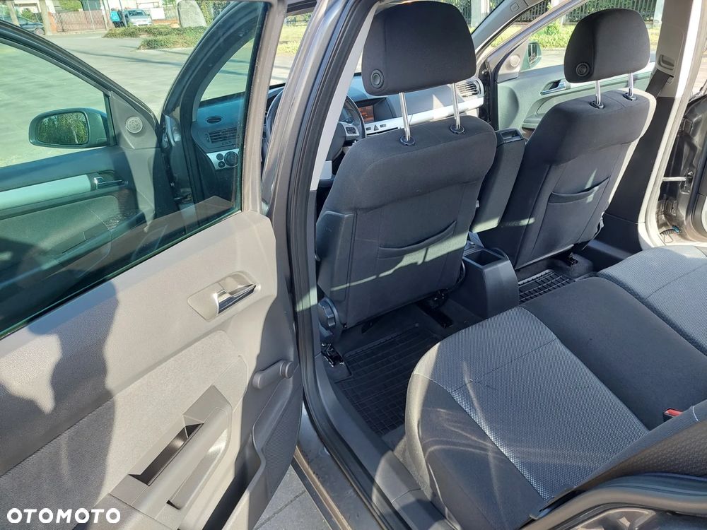 Opel Astra 1.6 Edition Sport - 17