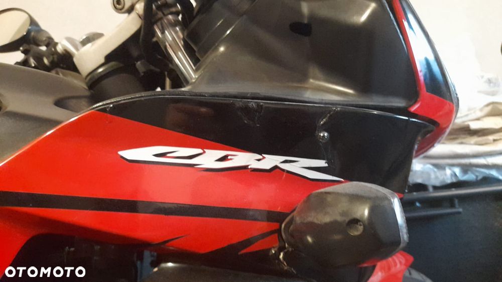 Honda CBR - 4