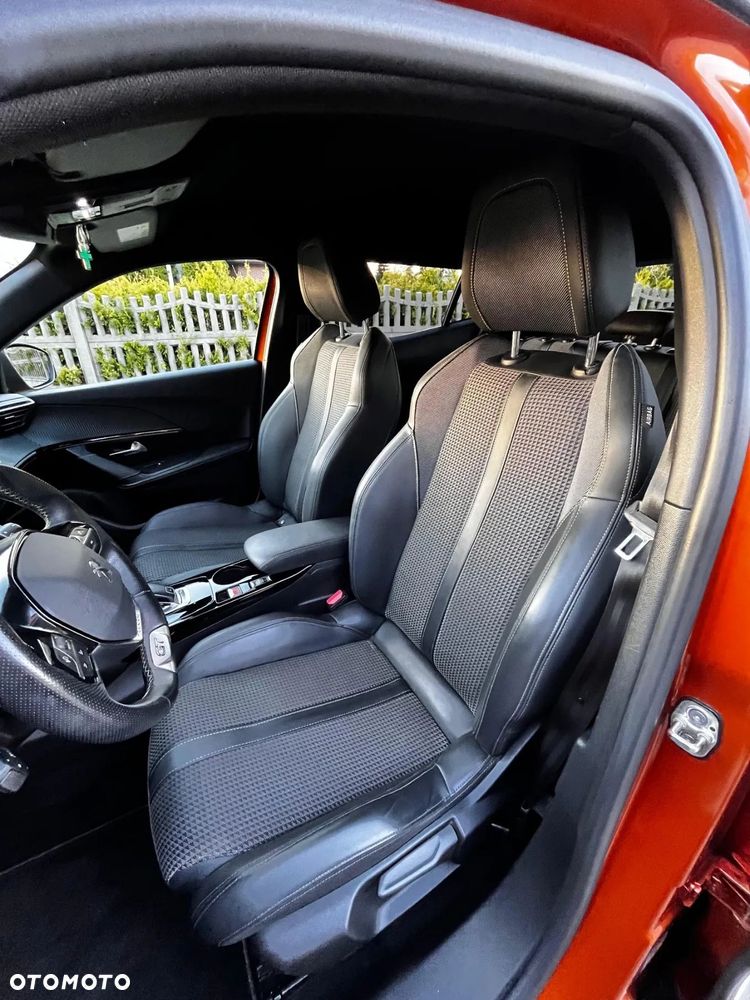 Peugeot 2008 1.2 PureTech GT Line S&S EAT8 - 16