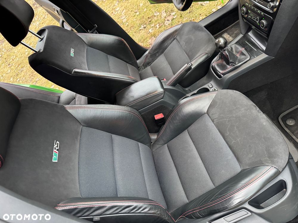 Skoda Octavia Combi 2.0 TDI DPF RS - 26