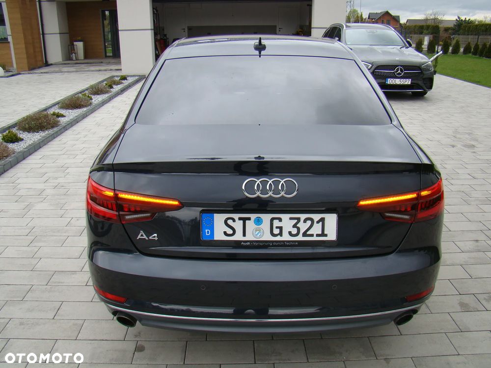 Audi A4 Limousine 40 TFSI design - 12