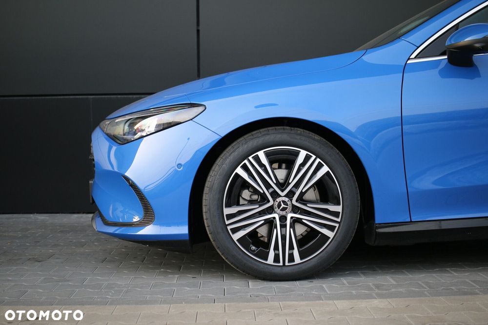 Mercedes-Benz CLA - 10