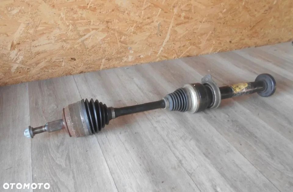 Półoś prawa VW Transporter T5 LIFT T6 2,0 TDI 7E0407272AR - 2