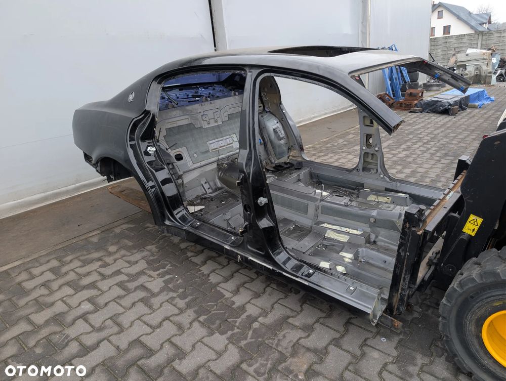 Ćwiartka, błotnik, próg, dach. Maserati quattroporte 2004/2013 - 6