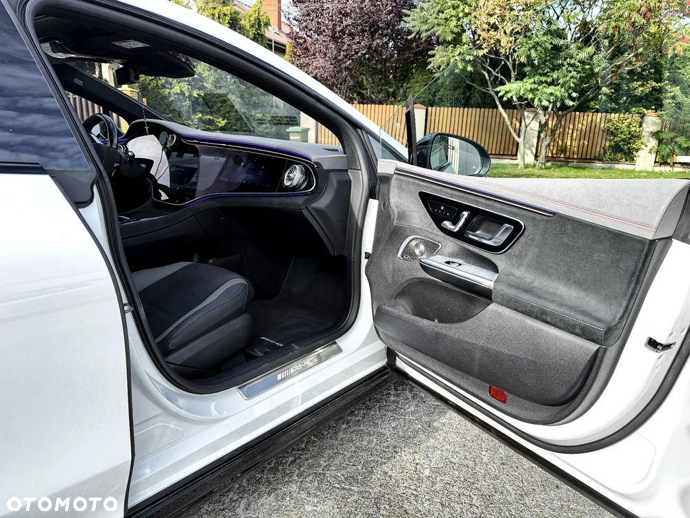 Mercedes-Benz EQE AMG 53 4Matic+ - 13