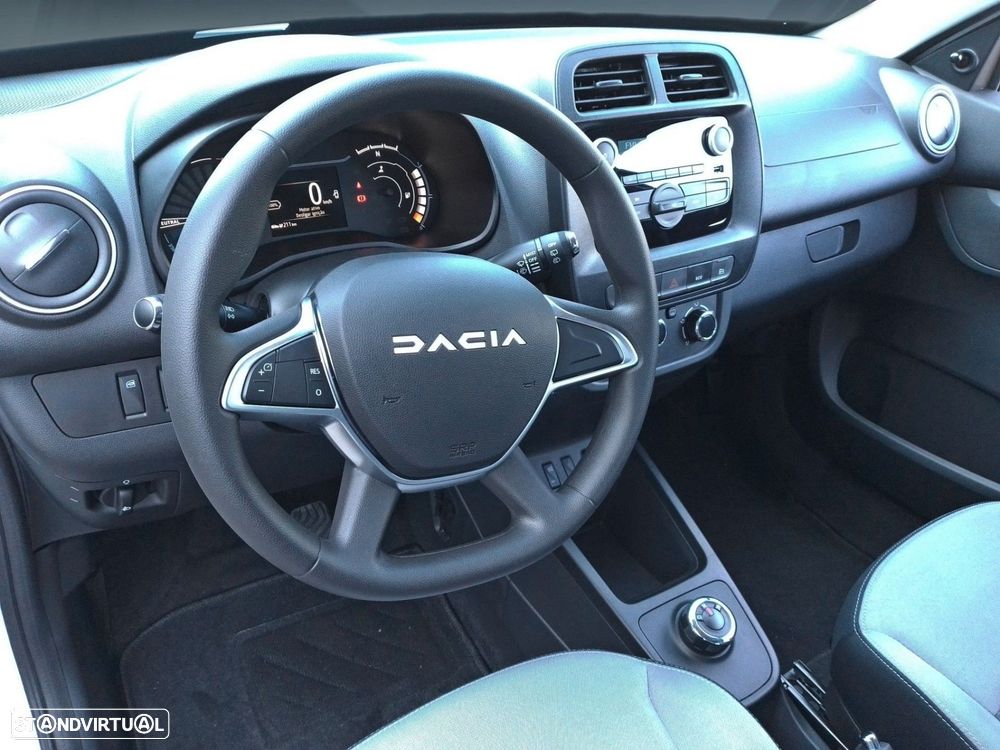 Dacia Spring - 11