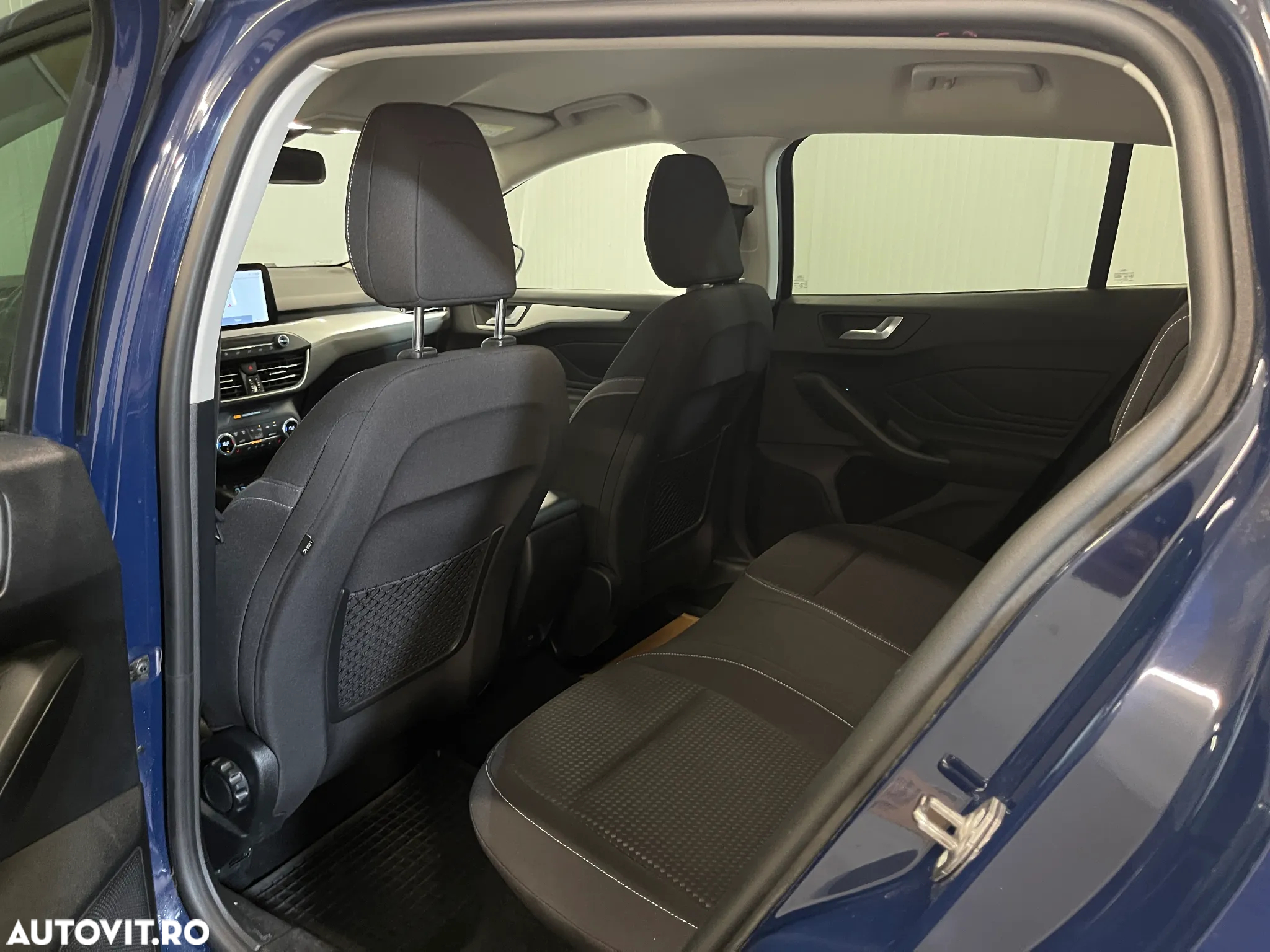 Ford Focus 1.0 EcoBoost MHEV Connected - 10