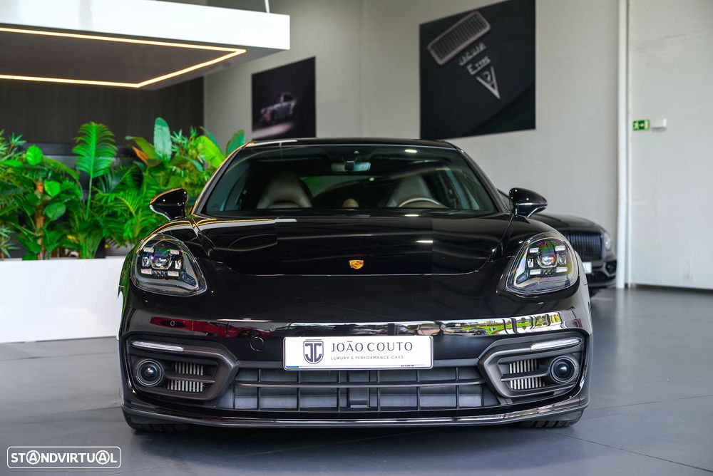 Porsche Panamera Sport Turismo 4S E-Hybrid - 2