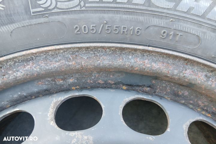 Jante tabla cu anvelope 16 - set 205/55 R16 3C0601027H 61/2JX16H2 ET4 - 4