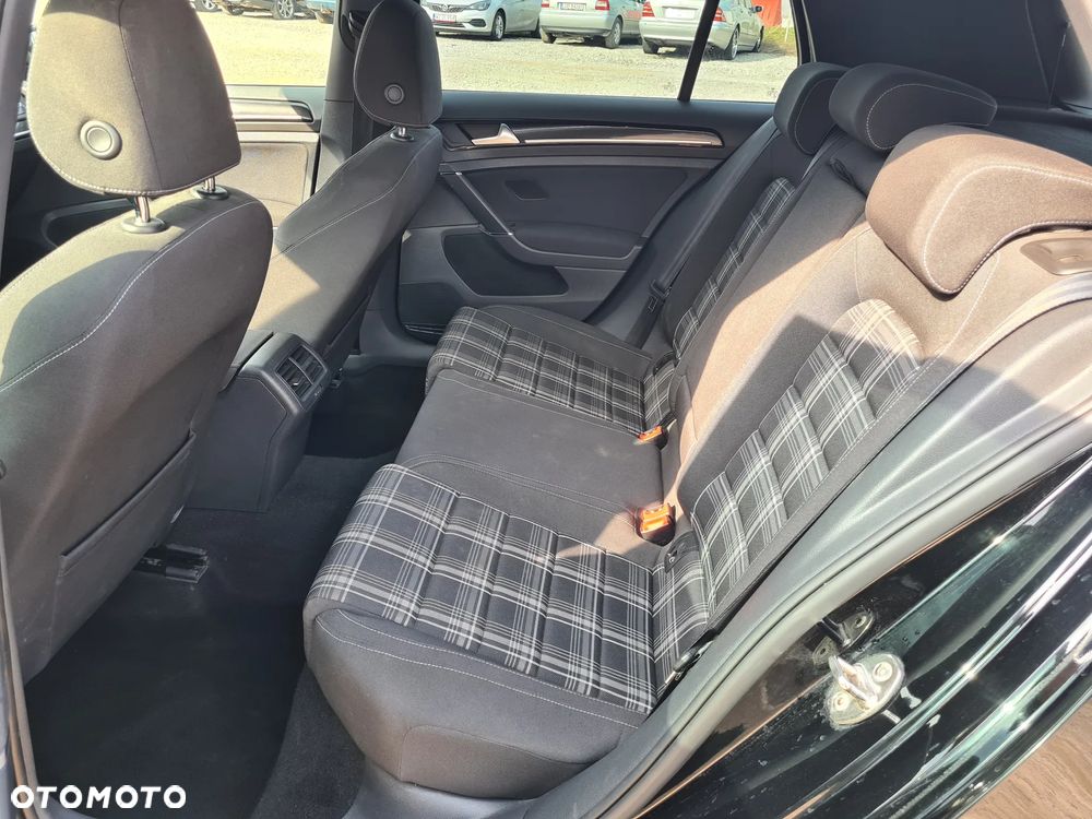 Volkswagen Golf GTD 2.0 TDI SCR DSG - 28