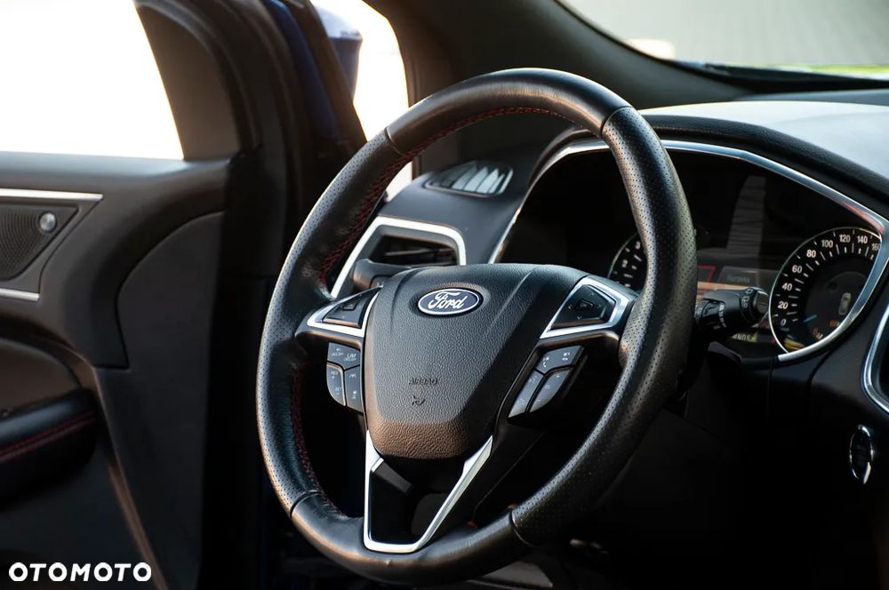 Ford Edge 2.0 EcoBlue Bi-Turbo 4x4 ST-LINE - 31