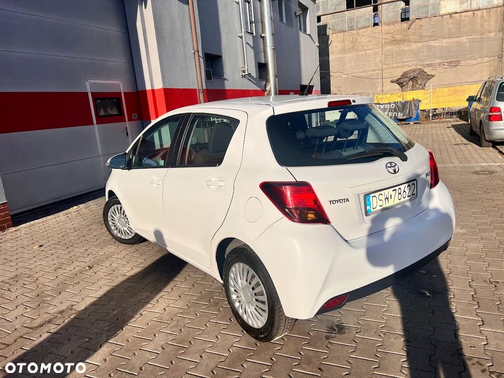 Toyota Yaris 1.33 Life EU6 - 5