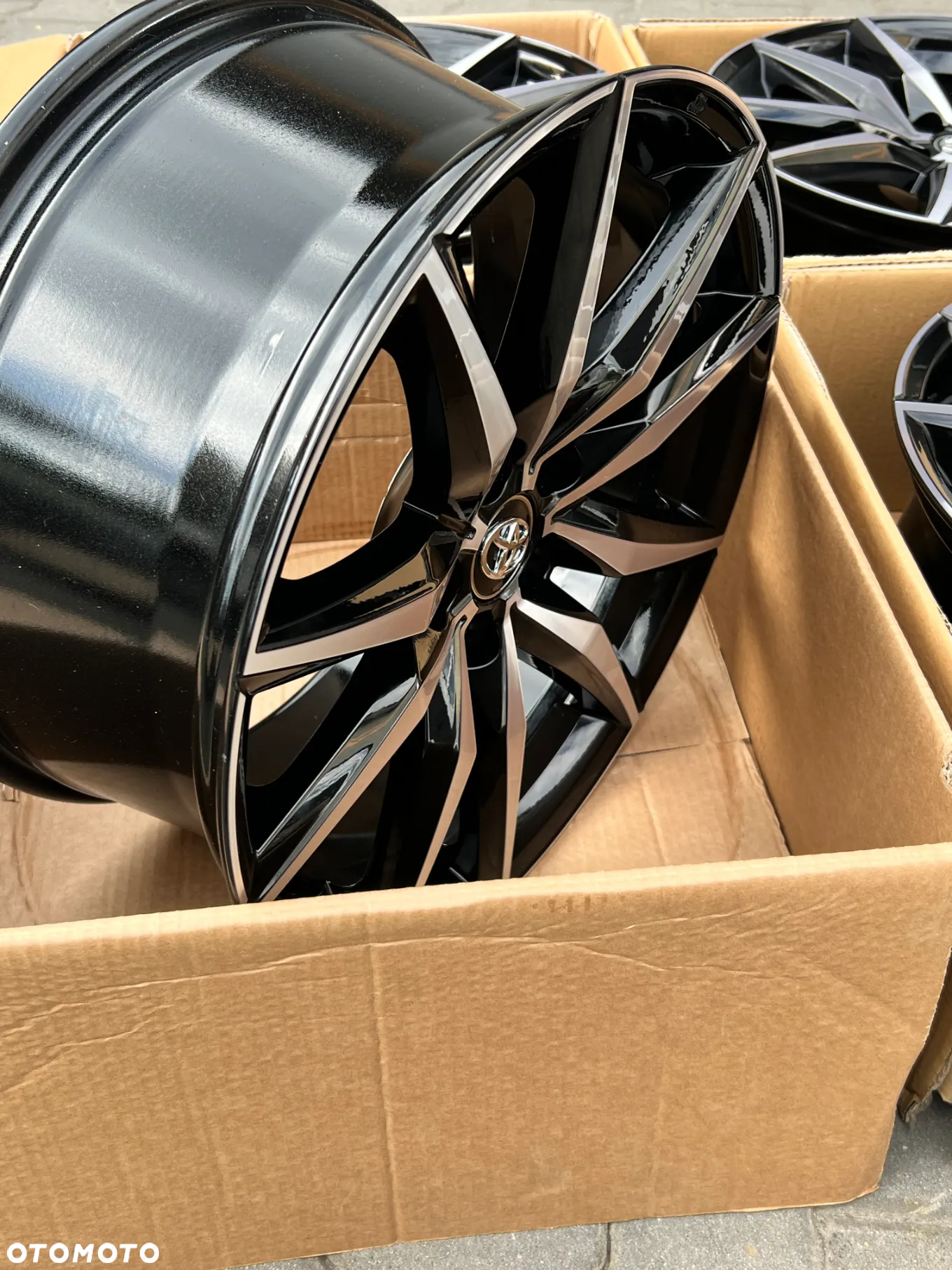 Nowe Oryginalne felgi Toyota CHR Corolla Yaris Cross Avensis RAV 4 Camry 18'' GR - 8