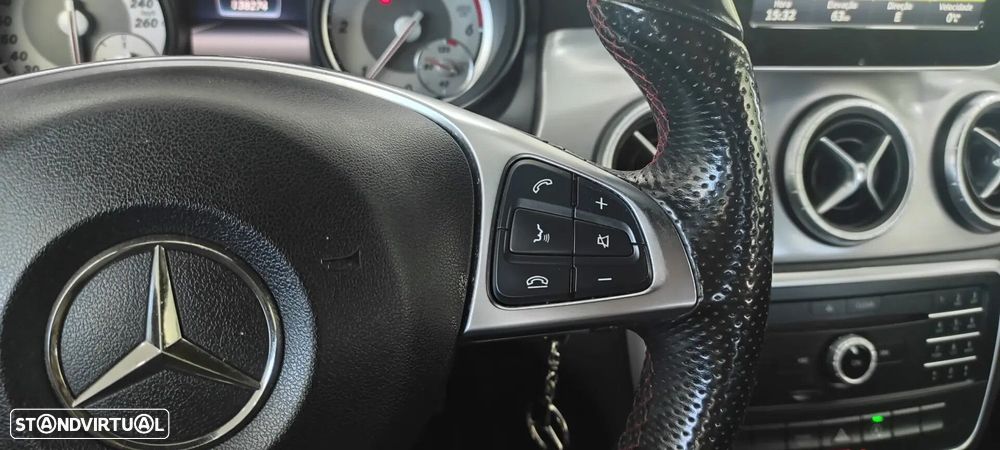 Mercedes-Benz CLA 180 d Shooting Brake AMG Line - 40