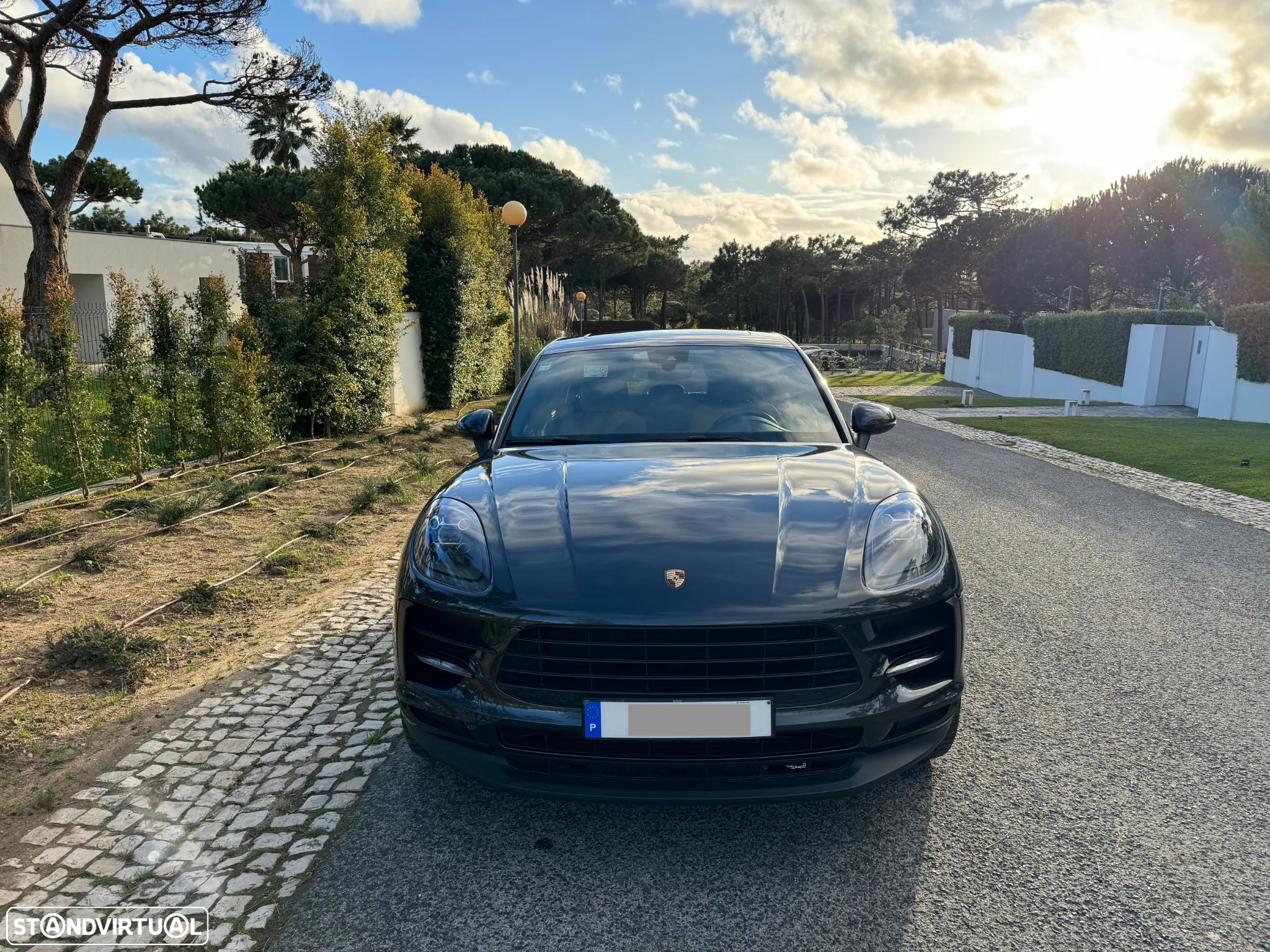 Porsche Macan Standard - 2