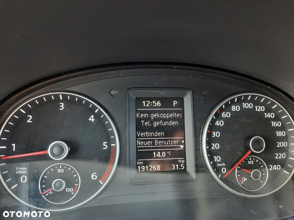 Volkswagen Touran 1.6 TDI DPF BlueMotion Technology DSG Trendline - 26