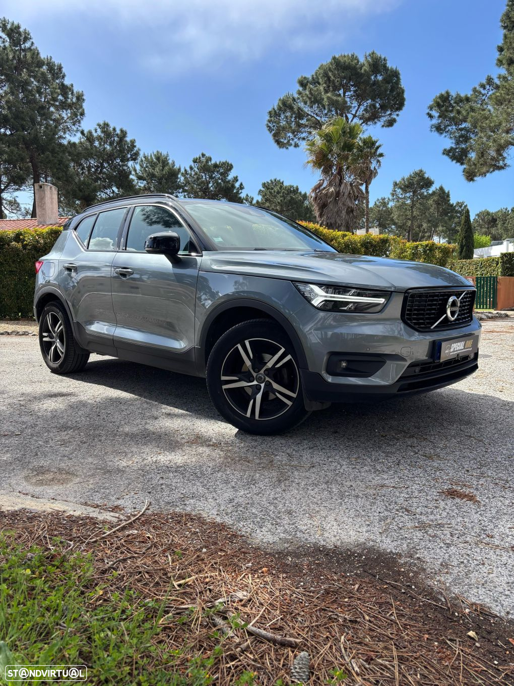 Volvo XC 40 1.5 T3 R-Design Tech Edition - 8