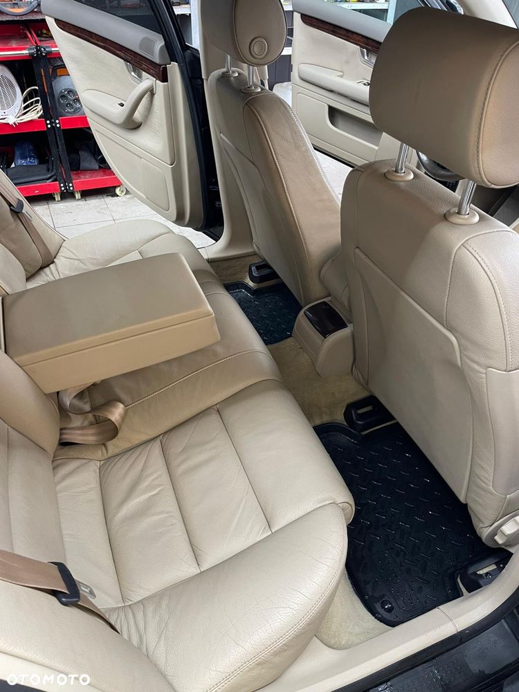 Audi A4 Limousine - 24