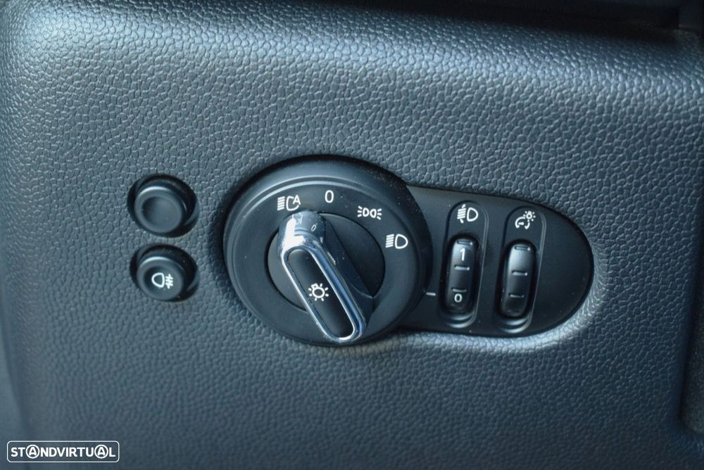 MINI 3 Portas One Classic - 22