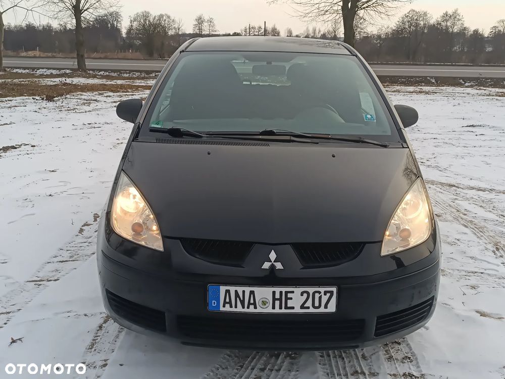 Mitsubishi Colt - 10