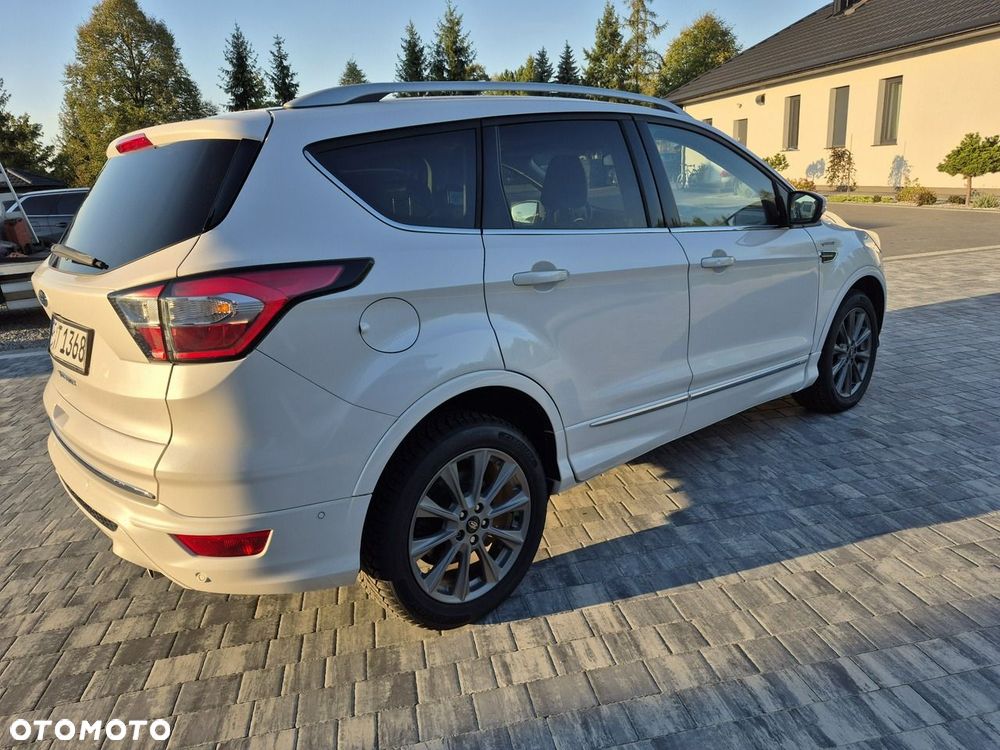 Ford Kuga - 12