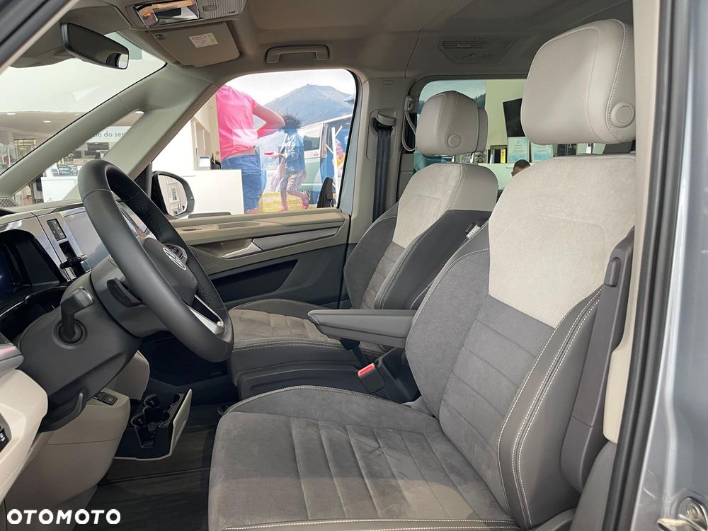 Volkswagen Multivan - 17