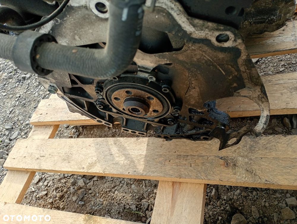 silnik kompletny audi a4 b6 vw passat b5 lift 1.9 tdi awx - 9