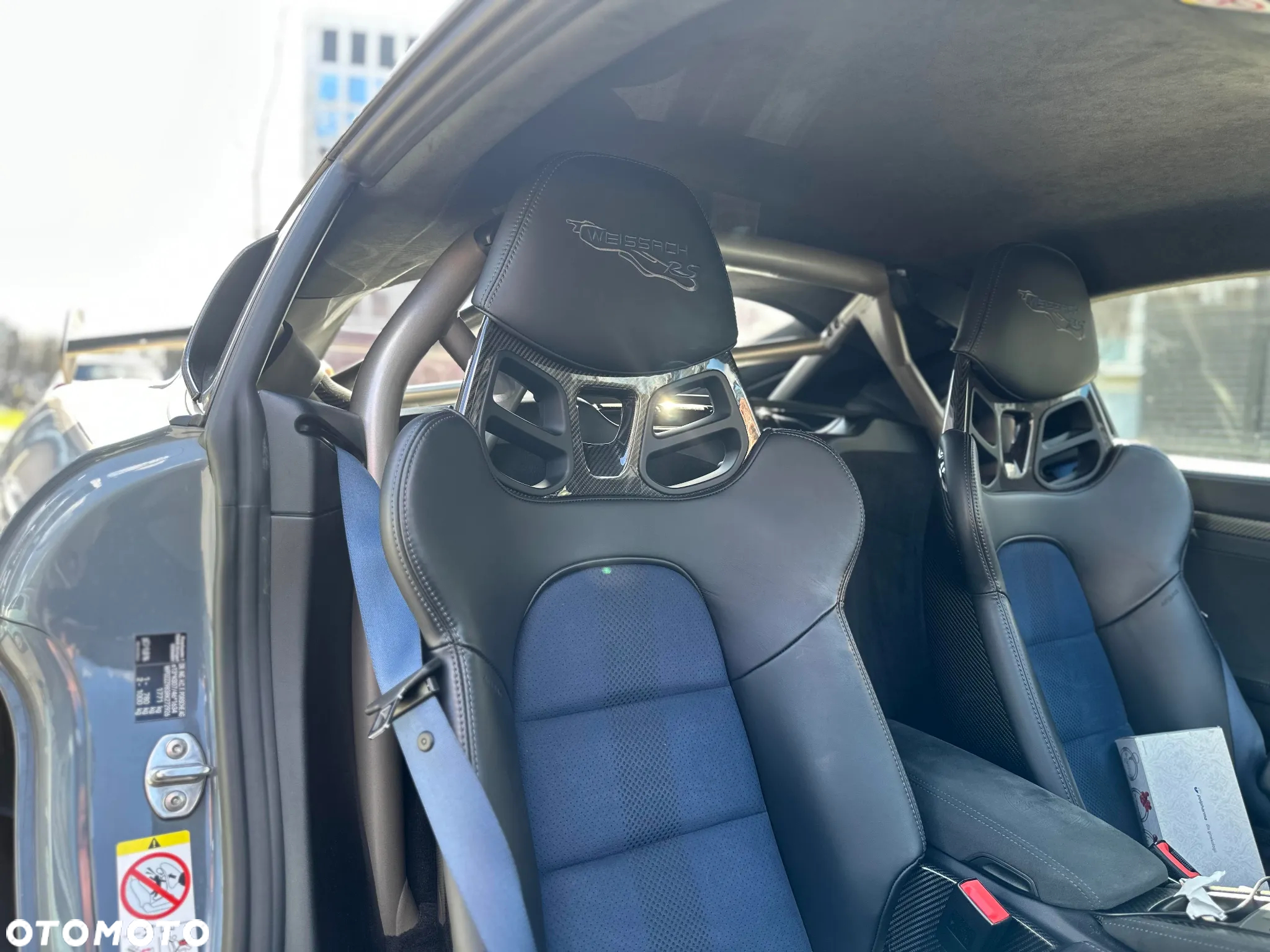 Porsche 718 Cayman GPF GT4 RS PDK - 4